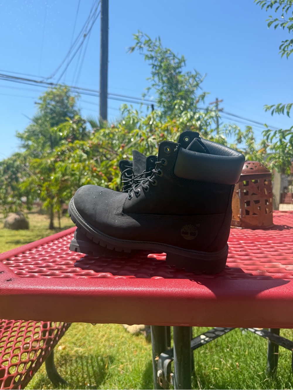 Timberland Black Waterproof Nubuck Work Boots
Barely Worn-Great condition
Size 8